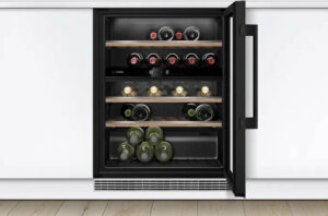 Abverkauf Geräte BOSCH KUW21AHG0 Weinkühlschrank 1